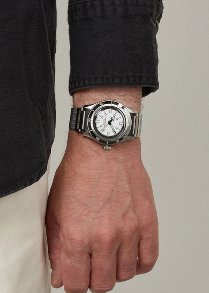 Serica | Ref. 5303-2 Diving Chronometer Porcelain White