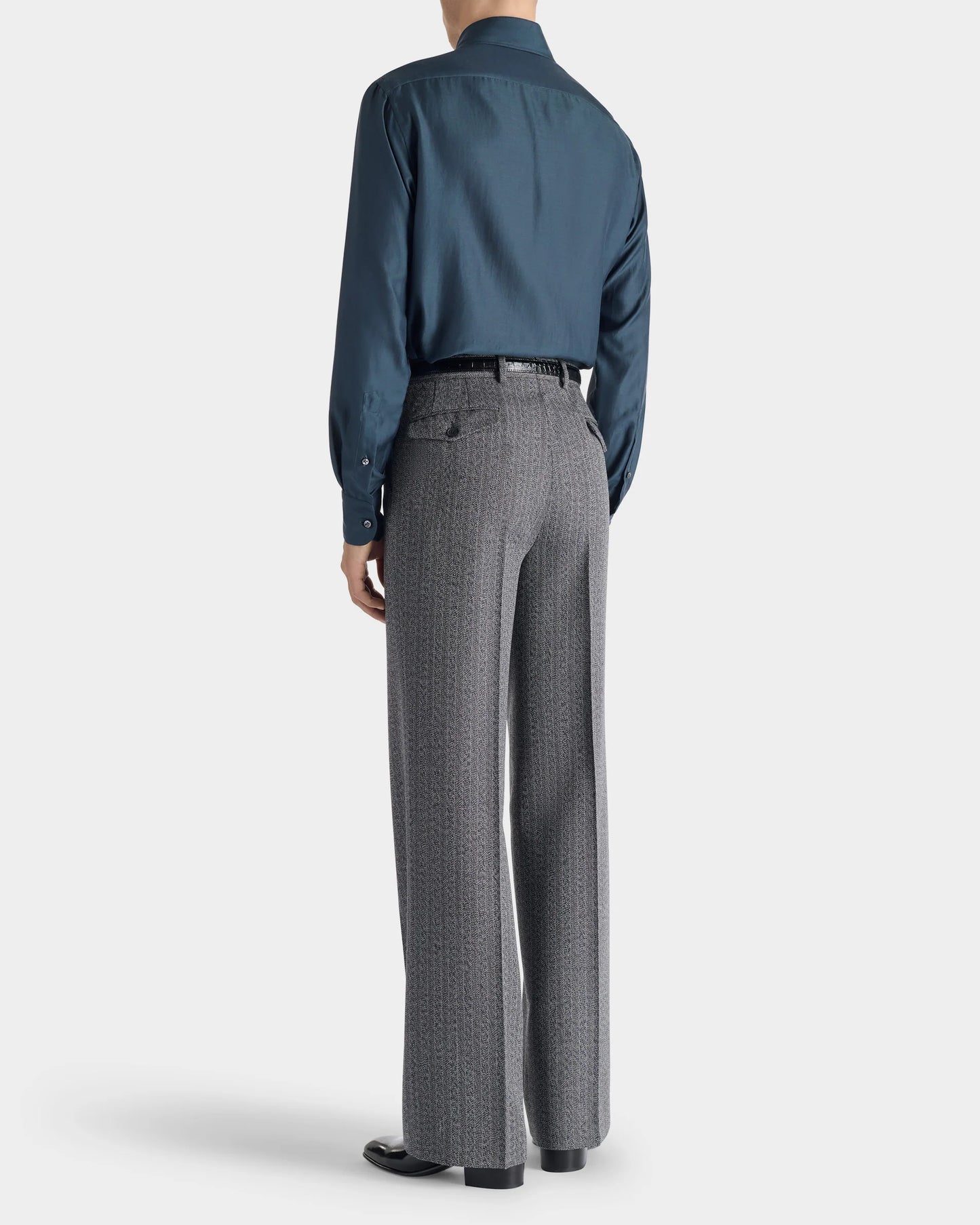 Husbands Paris | Wide Collar Shirt In Cotton & Silk Twill Indigo