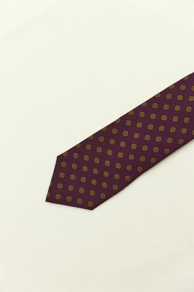 Holliday & Brown | Medallion Motif Tie Aubergine 39324 3