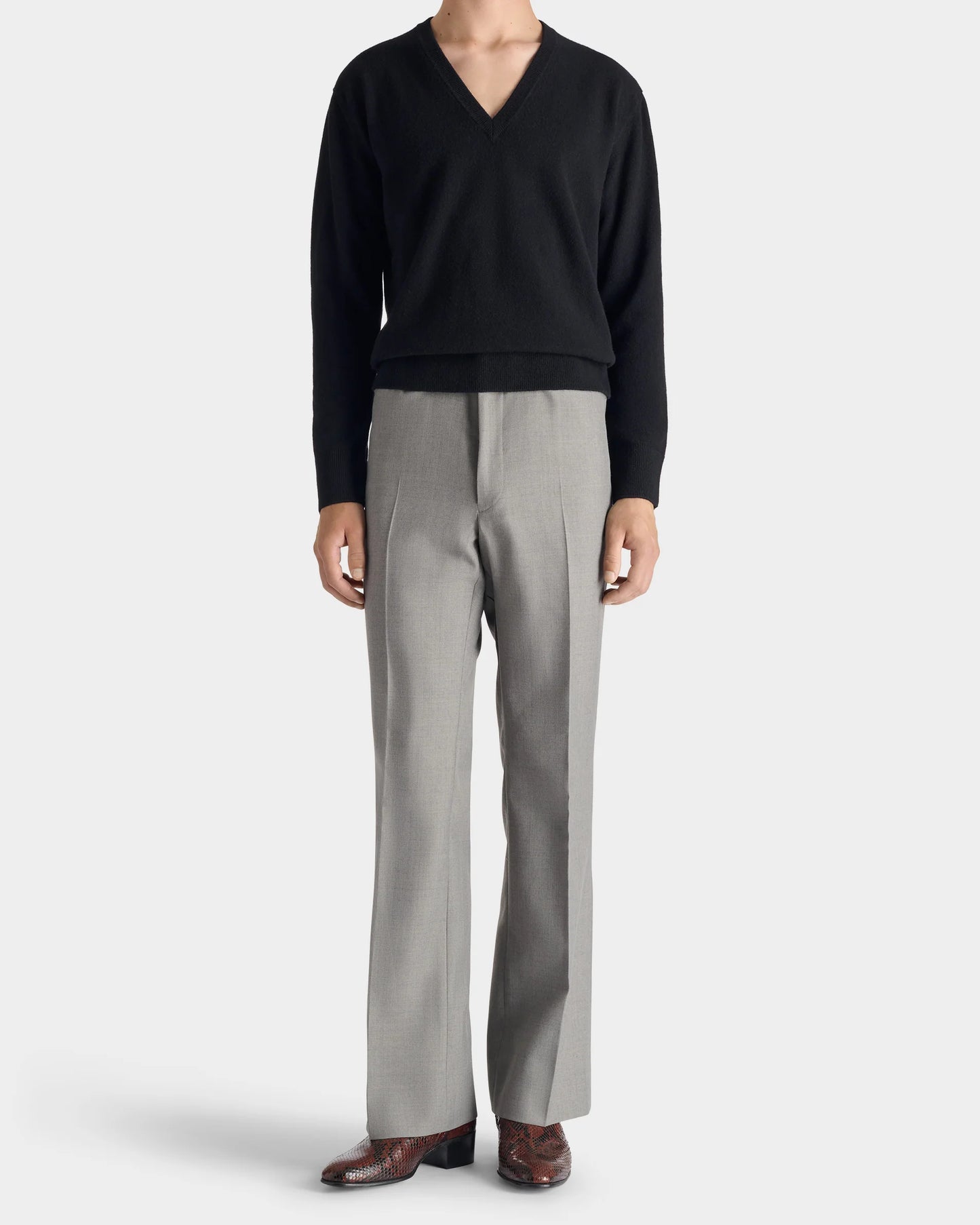 Husbands Paris | V-Neck Sweater In Superfine Lambswool Black