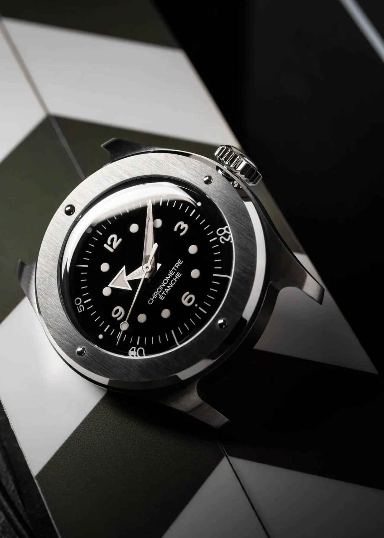 Serica | Ref. 7505-1 Field Chronometer Black
