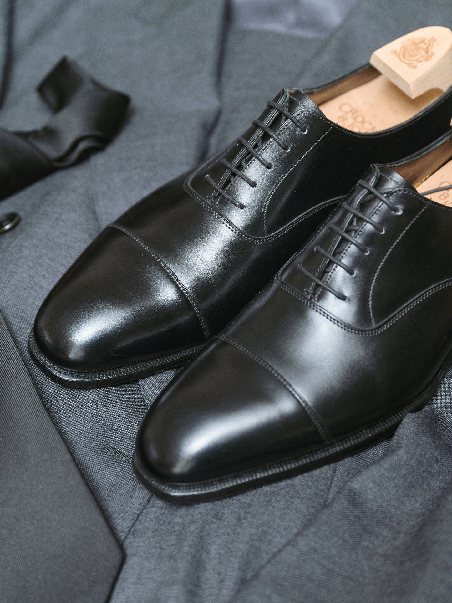 Crockett & Jones | Audley Cap Toe Oxford Black Calf