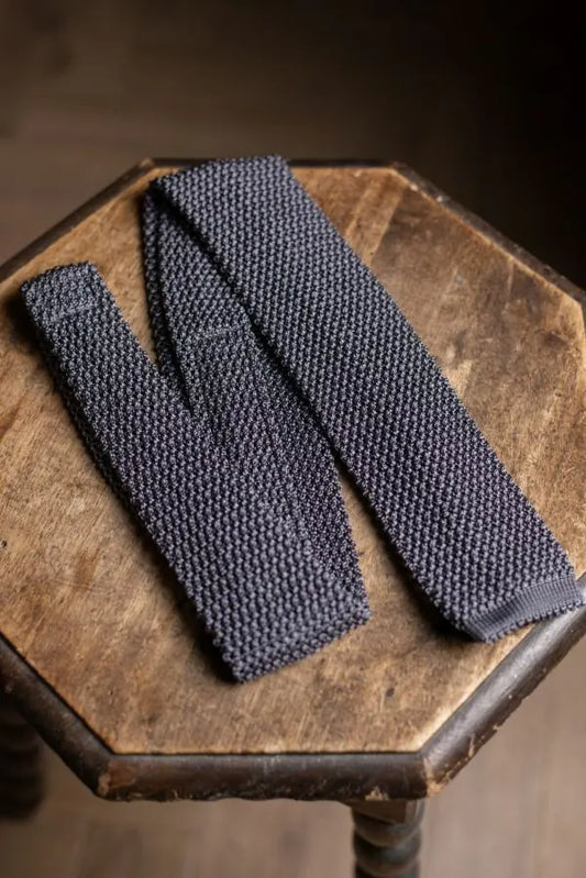 Holliday &amp; Brown | Gray Knit Tie T1I22 4