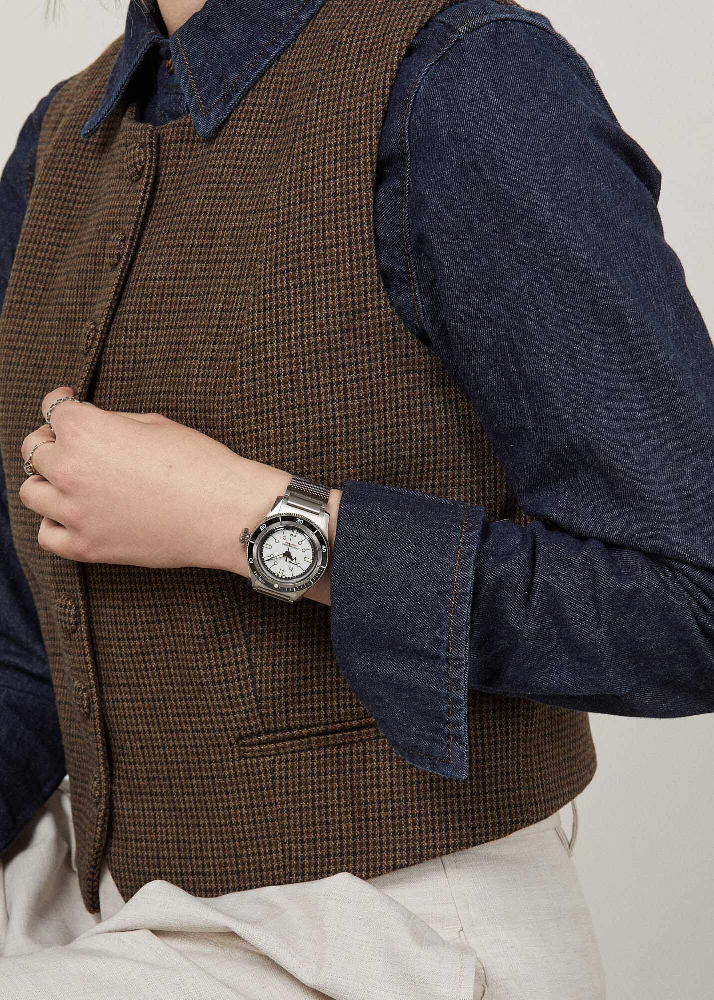 Serica | Ref. 5303-2 Diving Chronometer Porcelain White