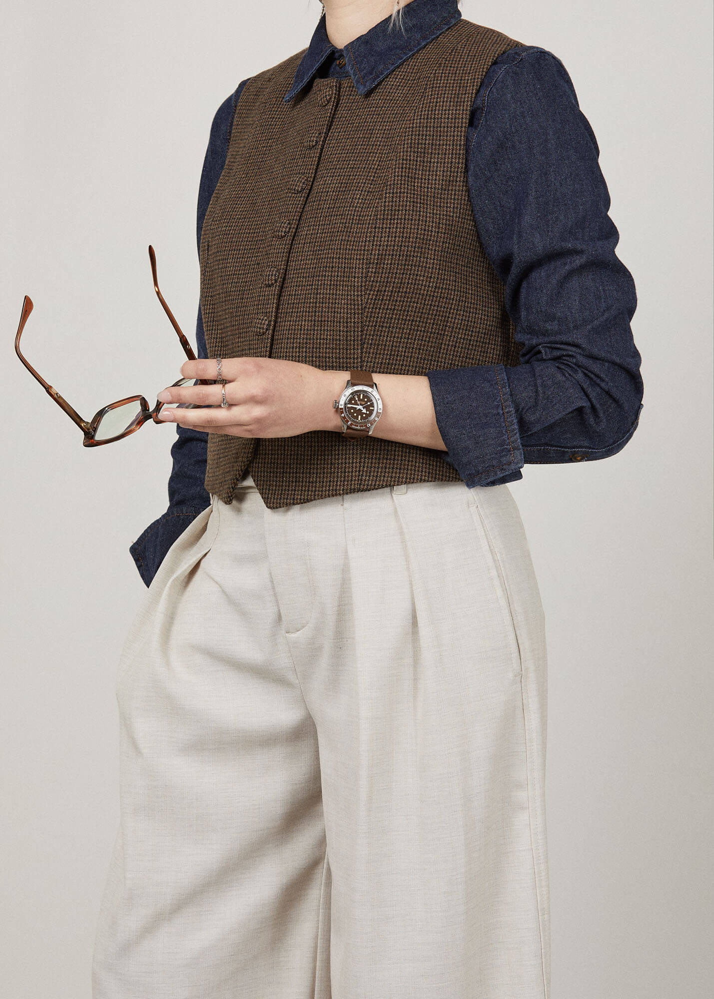 Serica | Ref. 8315-2 GMT Travel Chronometer Desert Red